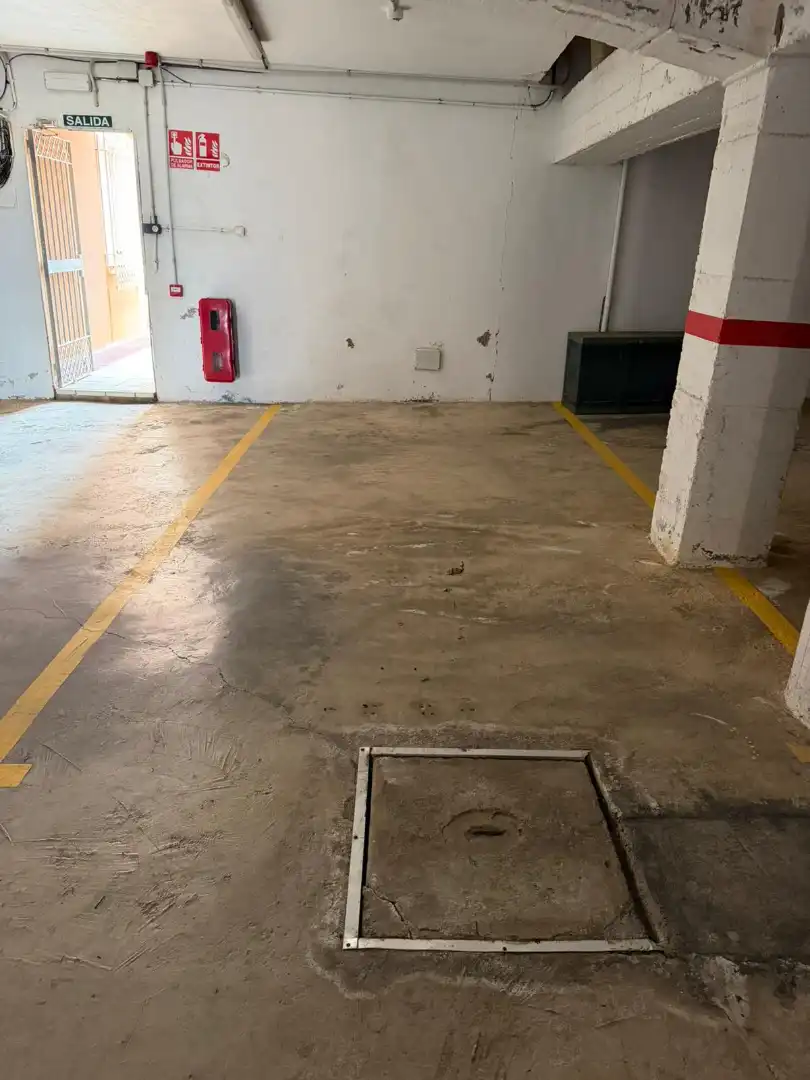 Parking de Piso en venta en La Manga del Mar Menor con Terraza y Piscina comunitaria