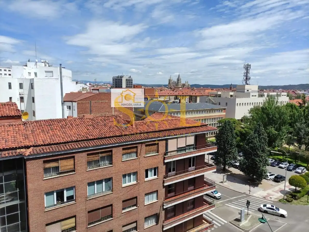 Pis amb ascensor en venda a Avenida Lancia 1, imagen 4