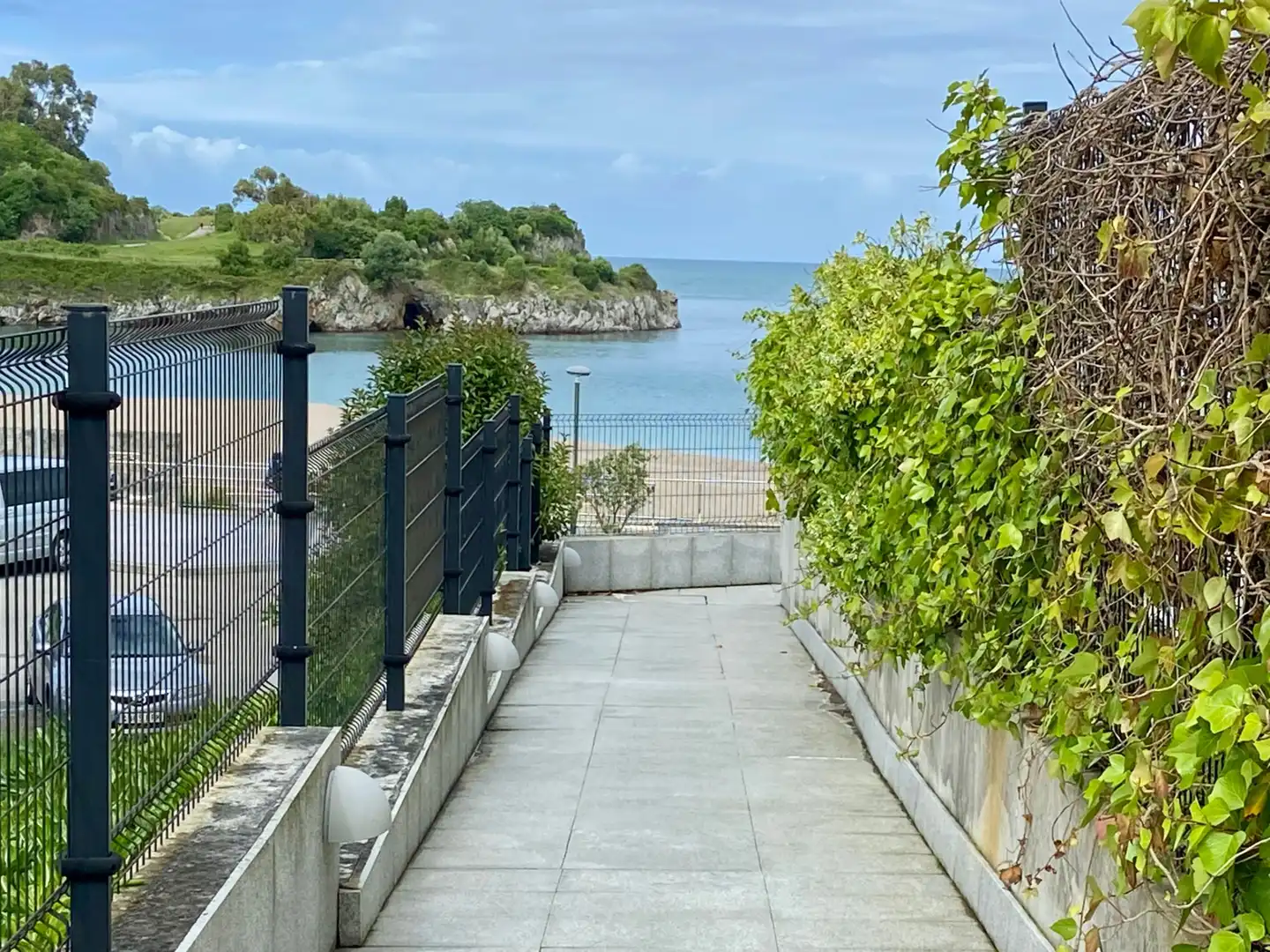 Vista exterior de Piso de alquiler en Castro-Urdiales con Calefacción, Terraza y Amueblado