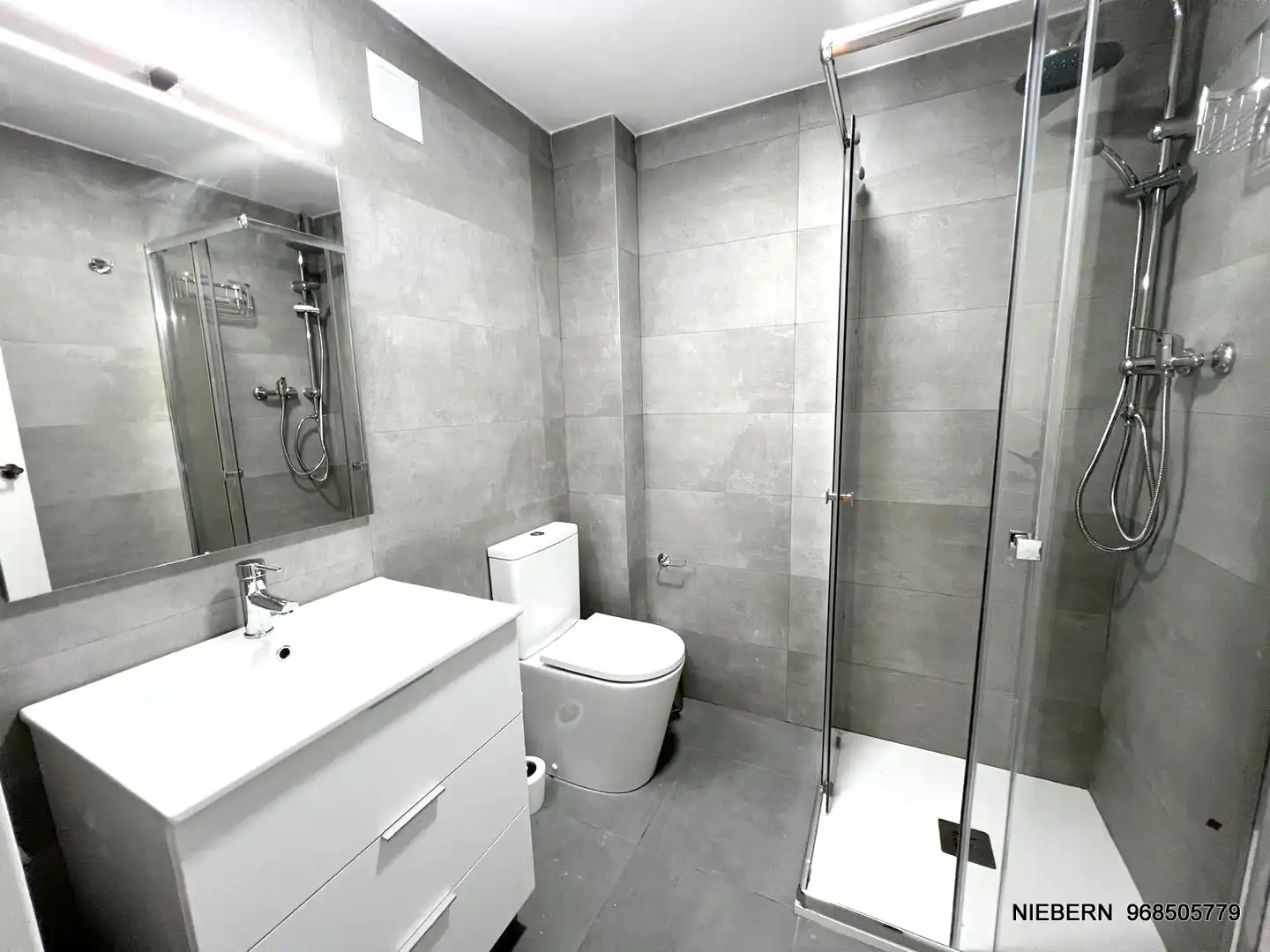 Flat for rent in Paseo Alfonso XIII, 46, Casco Antiguo
