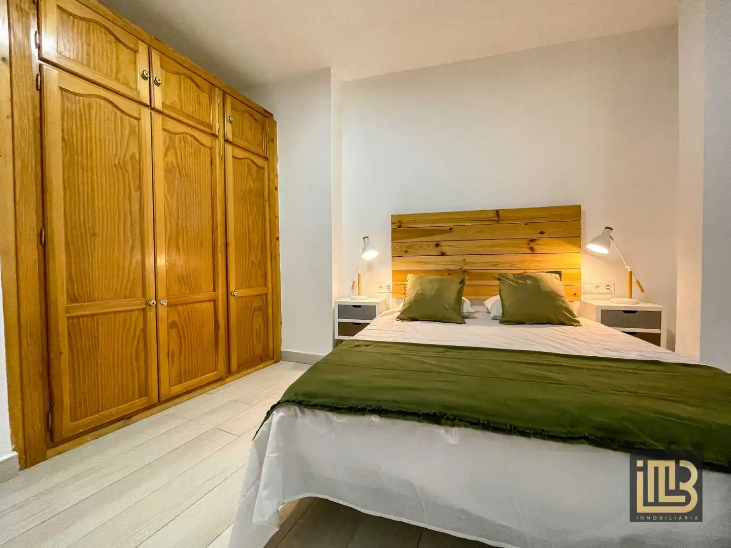 Habitación de Piso en venta en Málaga con Aire acondicionado, Microondas y TV
