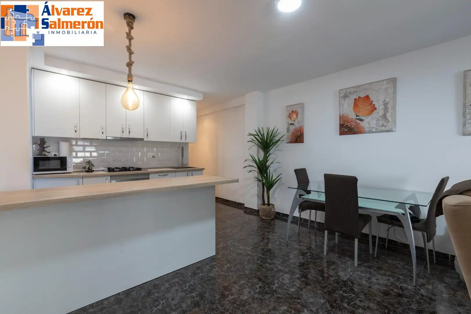 Piso con terraza en venta en Calle de Laureado López Muñoz, imagen 3