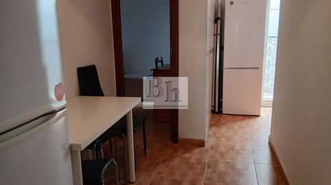 Foto 2 de Piso en venta en Calle Doctor Escassi, Los Castillejos - La Trinidad, Málaga Capital