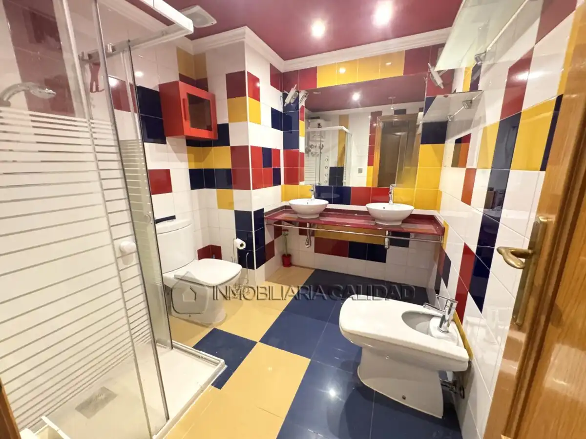 Bathroom of Houses for sale in Burgos  with Heating