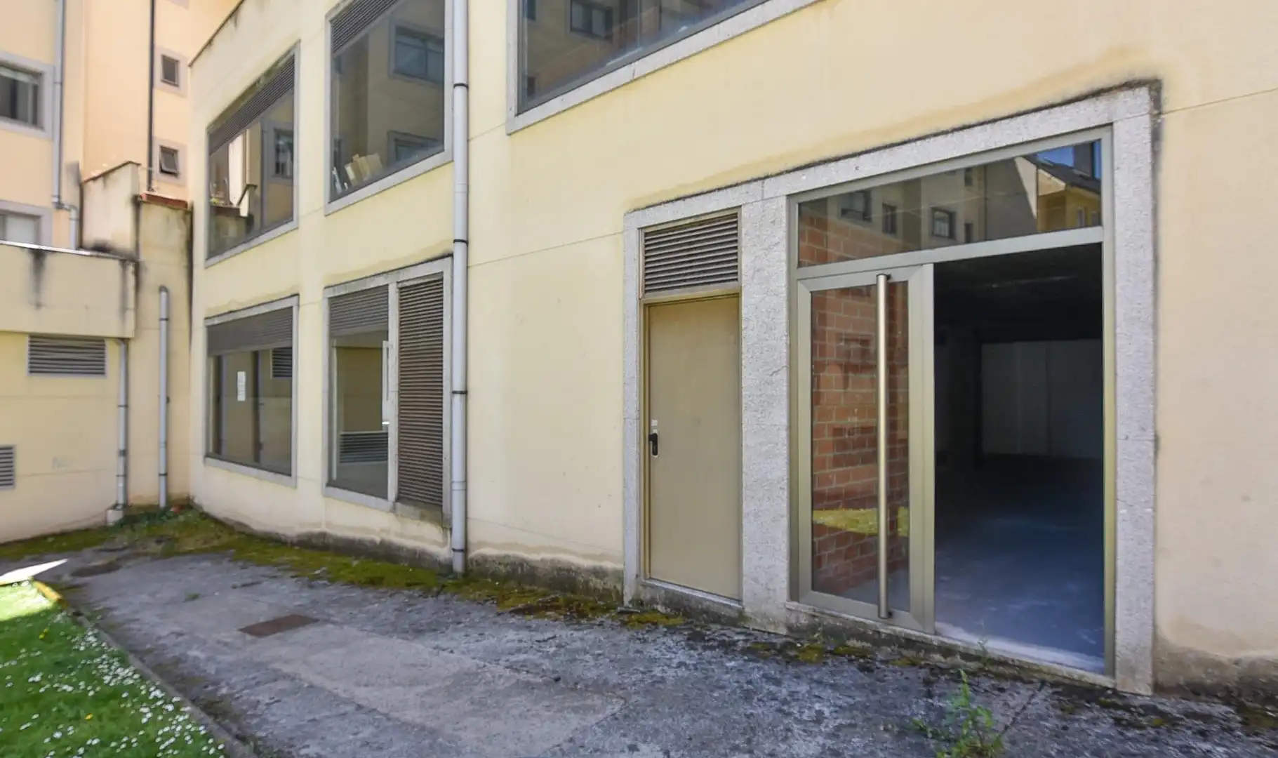 Local de alquiler en Calle XESUS REY MARTINEZ, 1, Vilaboa Sur