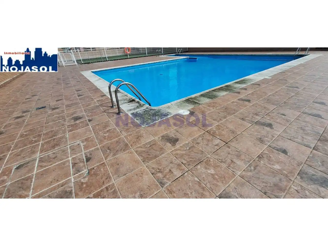 Piscina de Pis de lloguer en Noja amb Calefacció, Jardí privat i Terrassa