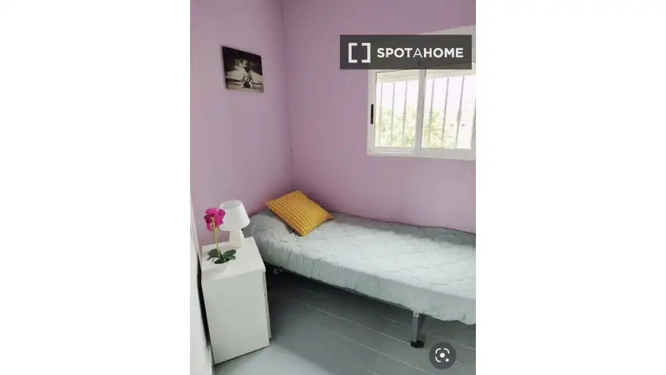 Bedroom of Flat for rent in Daimús  with Air Conditioner, Heating and Furnished