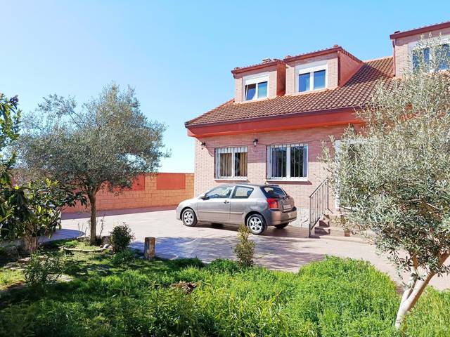 Casa-chalet en Venta en Urb. Belvalle