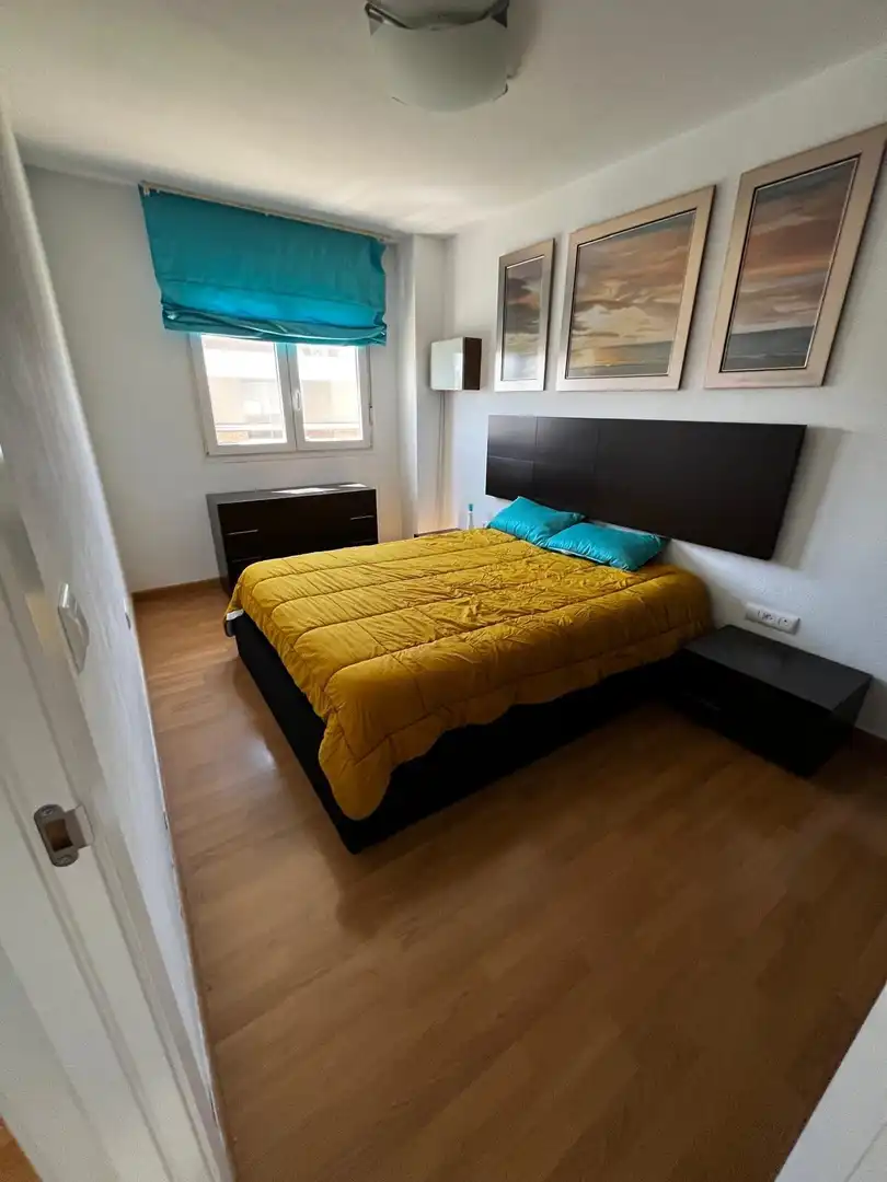 Bedroom of Flat for rent in Córdoba  with Air Conditioner, Heating and Parquet flooring