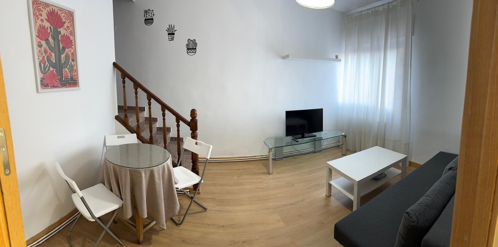 Sala d'estar de Casa o xalet de lloguer en Valladolid Capital amb Calefacció, Jardí privat i Traster