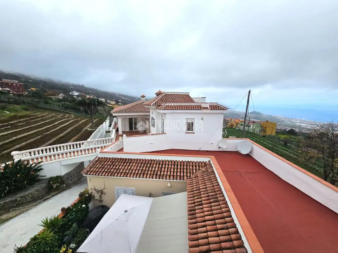 Exterior view of Houses for sale in La Orotava