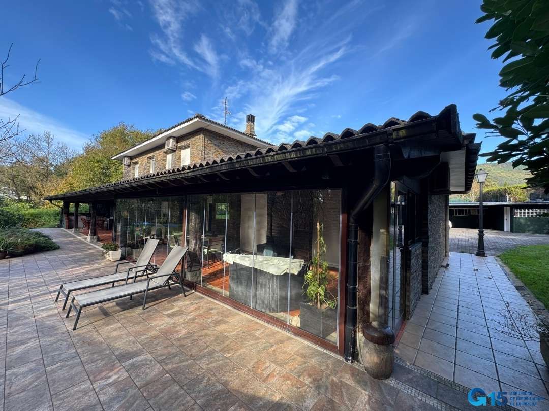 Terrace of House or chalet for sale in Irun   with Heating, Private garden and Terrace