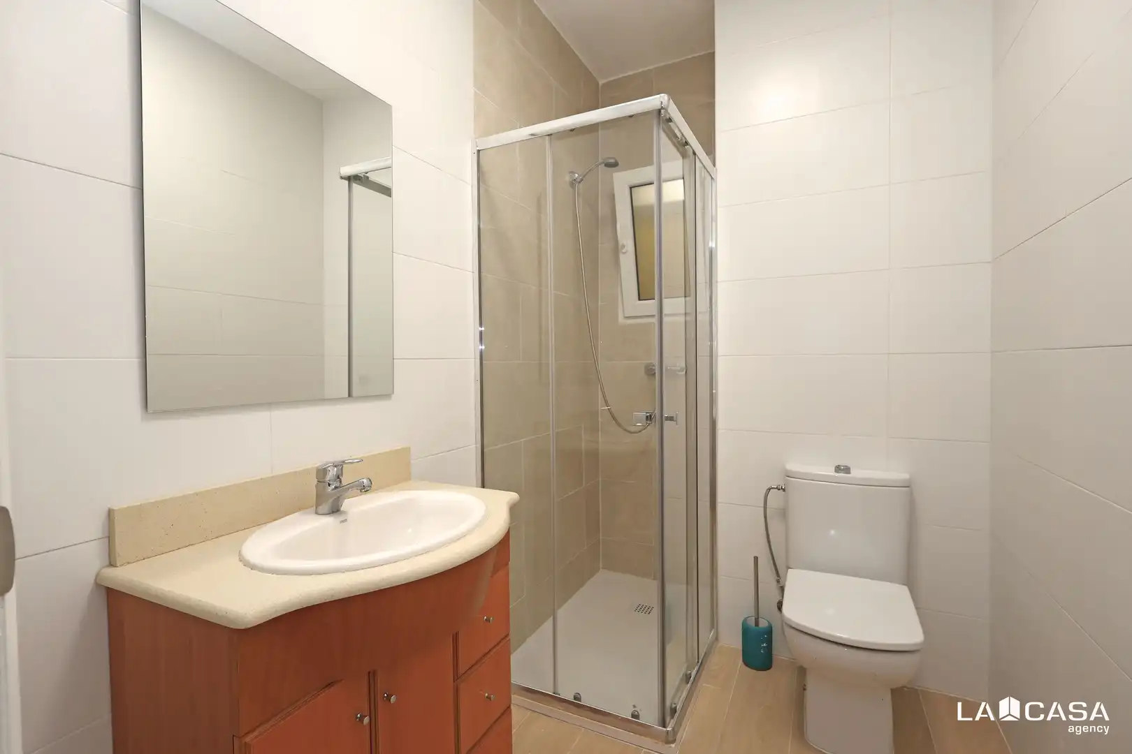 Baño de Piso en venta en Barcelona con Balcón