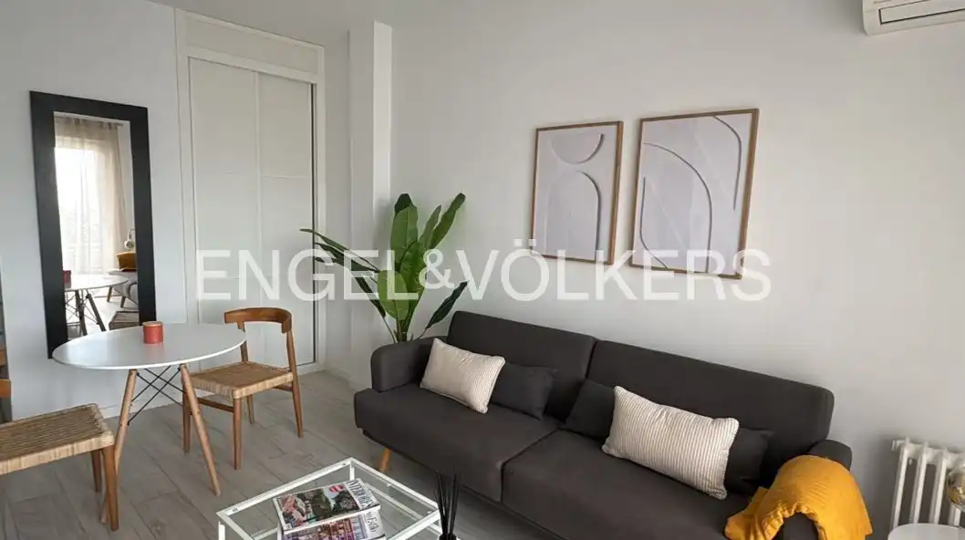 Sala de estar de Piso de alquiler en Madrid con Aire acondicionado, Calefacción y Terraza
