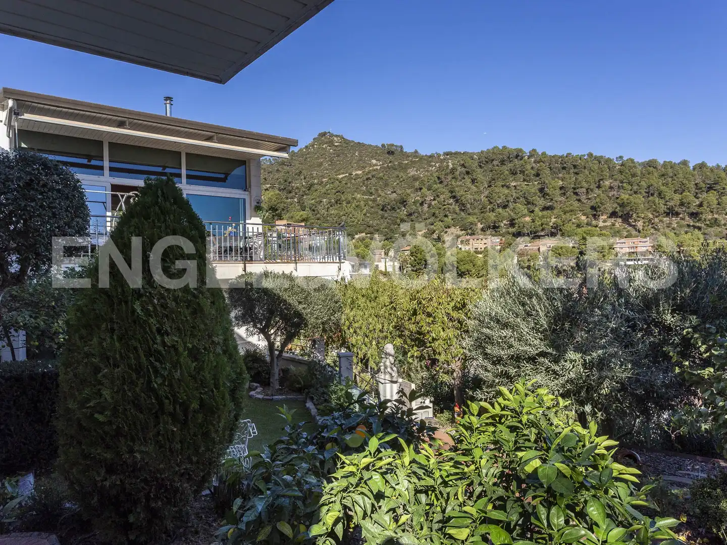 Vista exterior de Casa o chalet en venta en Santa Coloma de Cervelló con Calefacción, Jardín privado y Parquet