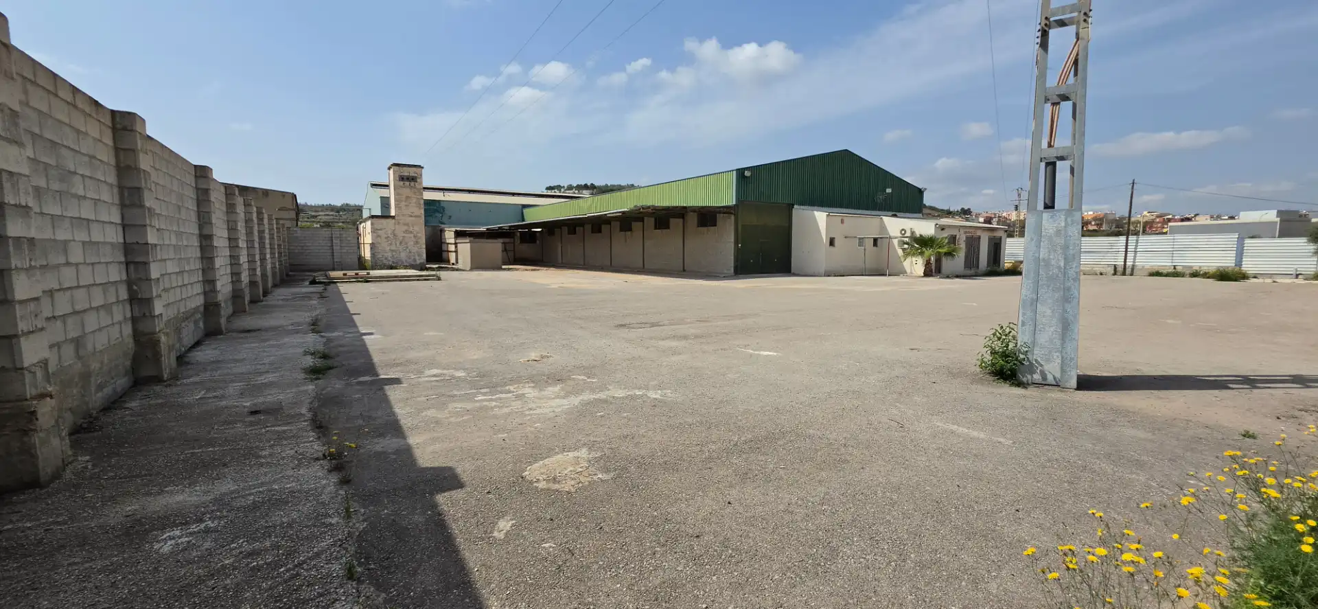 Nau industrial en venda a Camino Entrepinos B, 26, La Coca - La Nia - Vistahermosa