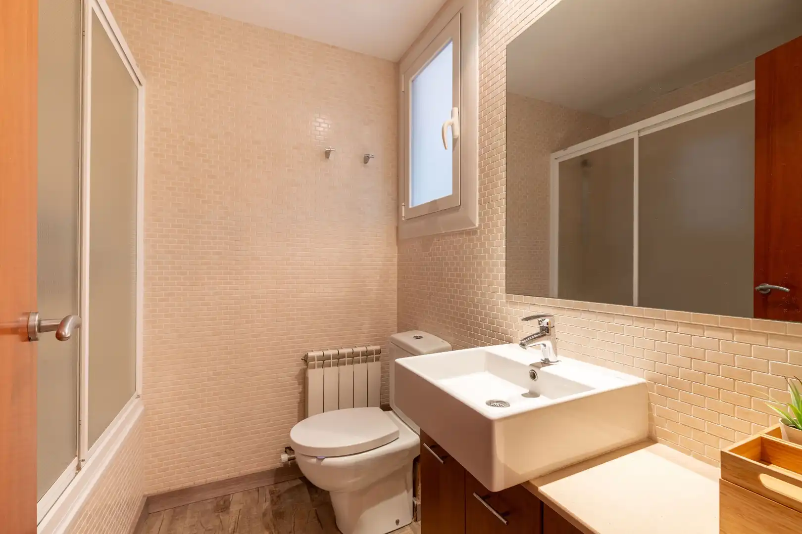 Badezimmer von Wohnung zum Verkauf in Sant Quirze del Vallès mit Klimaanlage, Heizung und Balkon