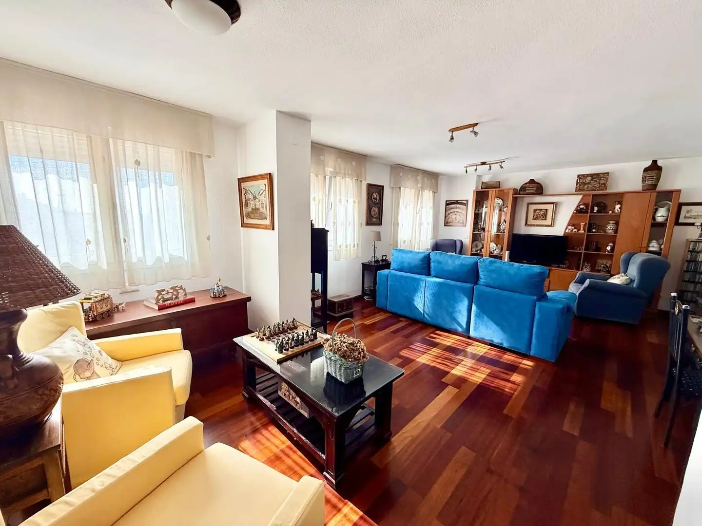 Piso con jardín en venta en Bailén - Miraflores, imagen 2