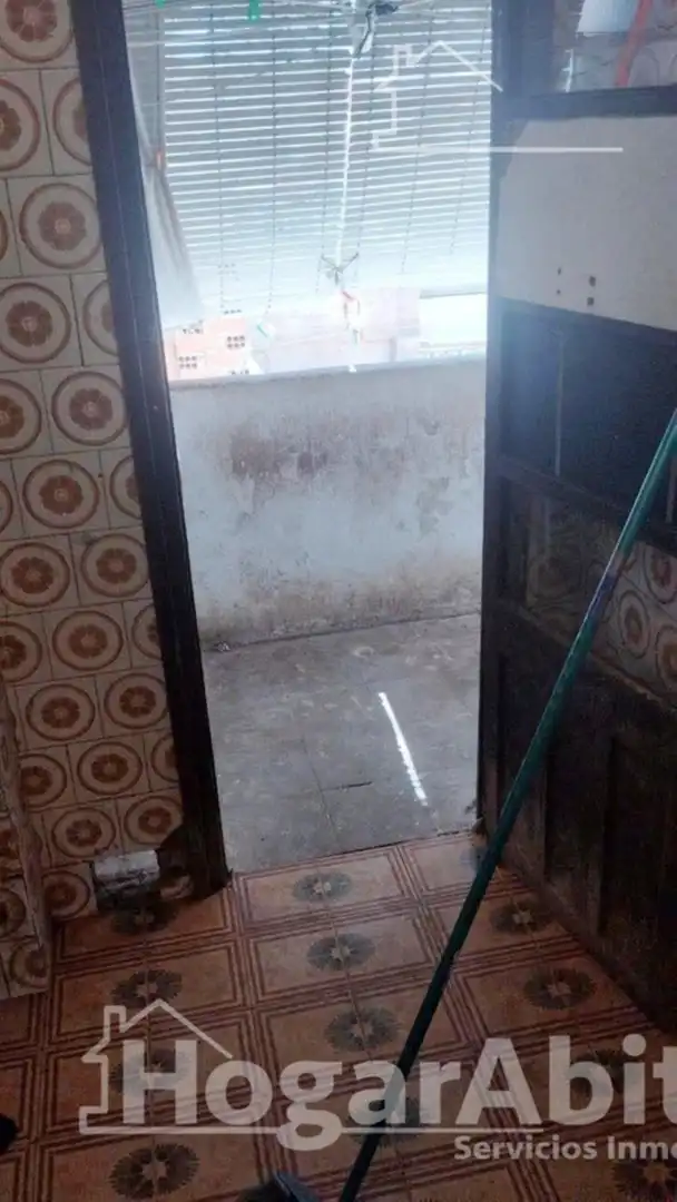 Flat for sale in Carcaixent  with Balcony