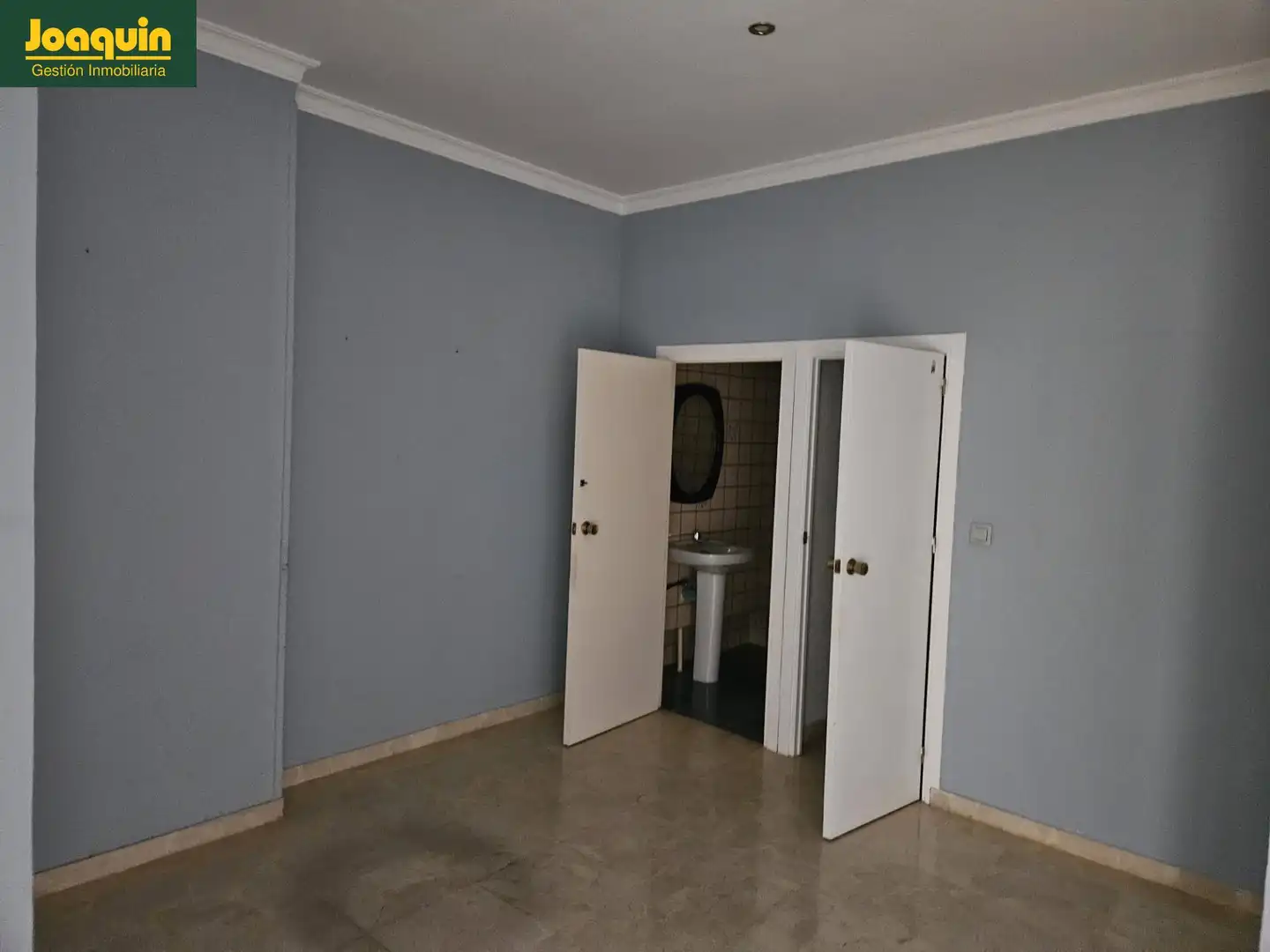 Habitación de Local en venta en Córdoba con Aire acondicionado