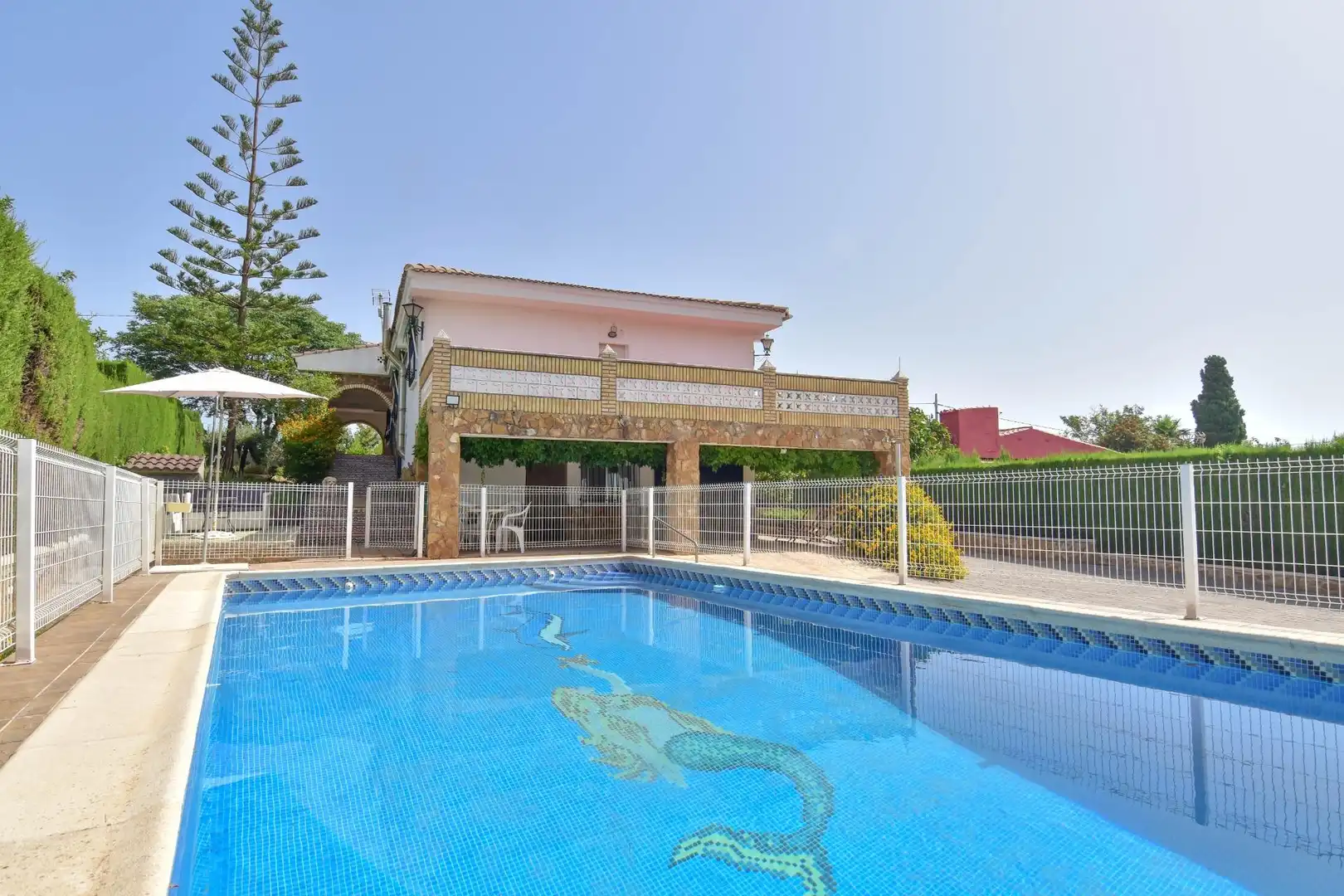 Piscina de Casa o chalet en venta en Montserrat con Aire acondicionado, Calefacción y Jardín privado