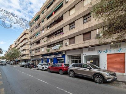 Exterior view of Flat for sale in  Granada Capital  with Balcony