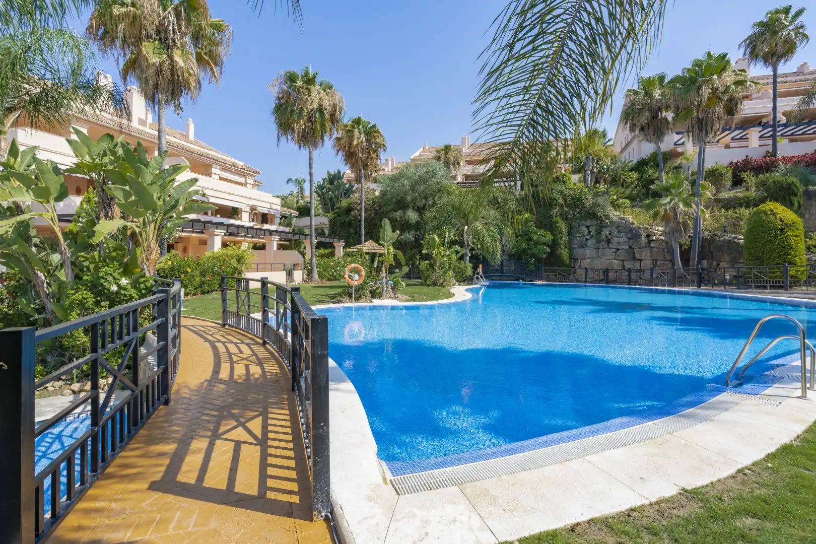 Apartament amb piscina en venda a Nueva Andalucía, imagen 39