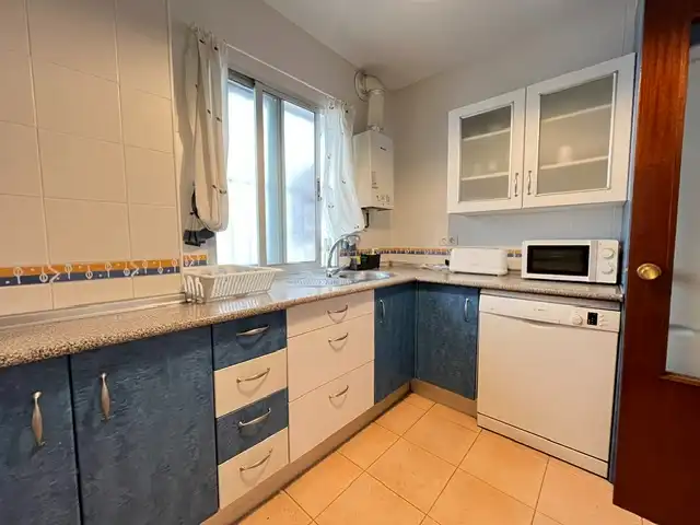 Küche von Wohnung zur Miete in Sevilla mit Klimaanlage, Terrasse und Möbliert