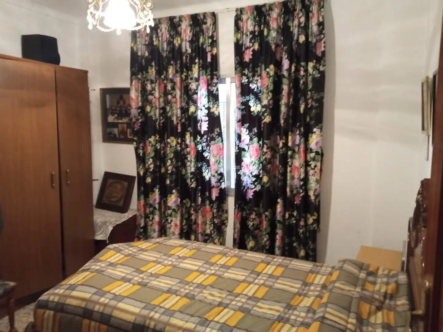 Dormitori de Casa o xalet en venda en Córdoba amb Aire condicionat i Moblat