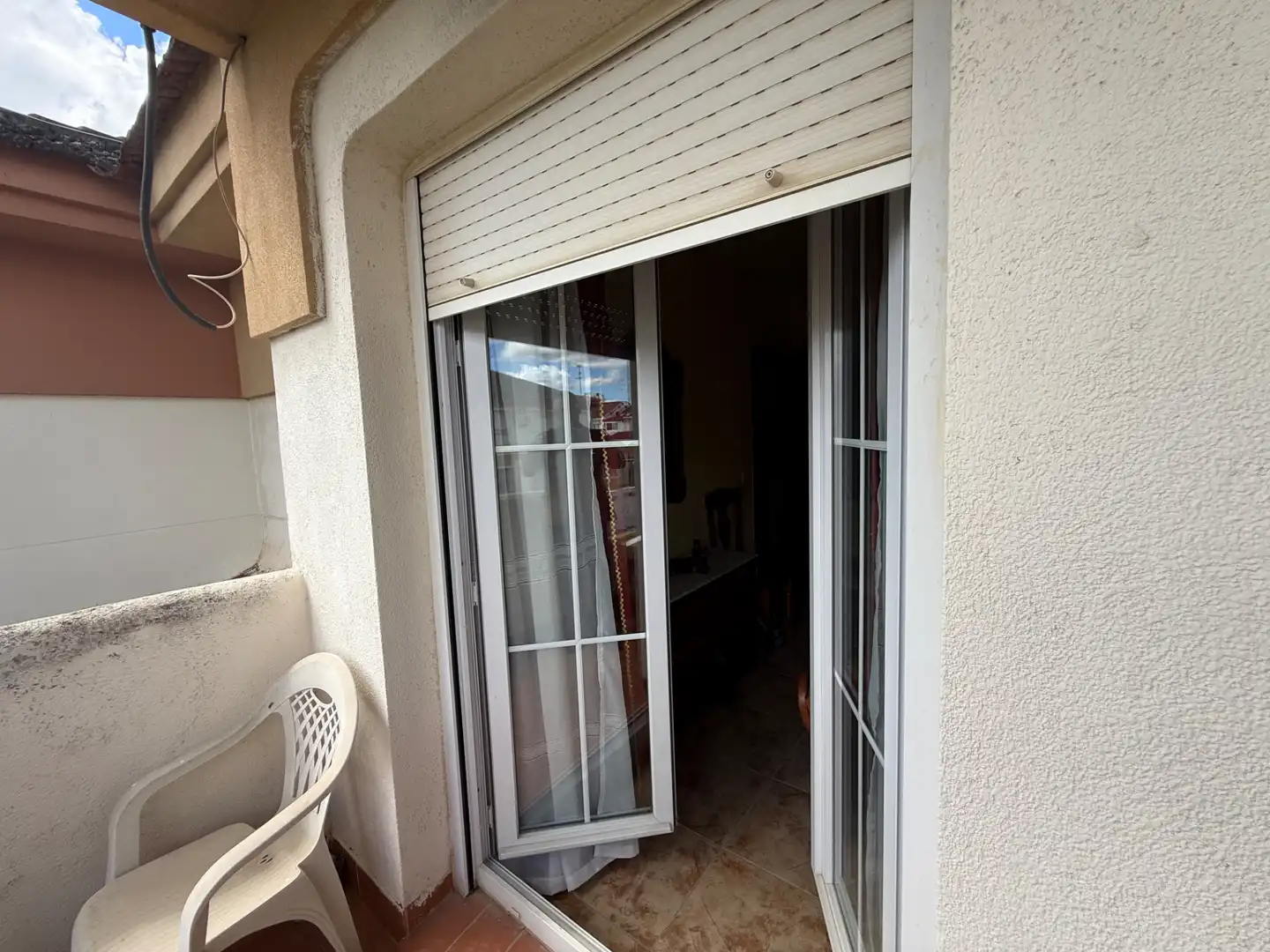 Terrasse von Einfamilien-Reihenhaus zum Verkauf in Aljaraque mit Klimaanlage, Heizung und Privatgarten