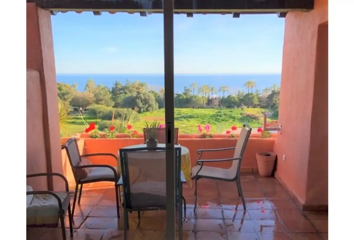 Apartments for sale in Puente Romano