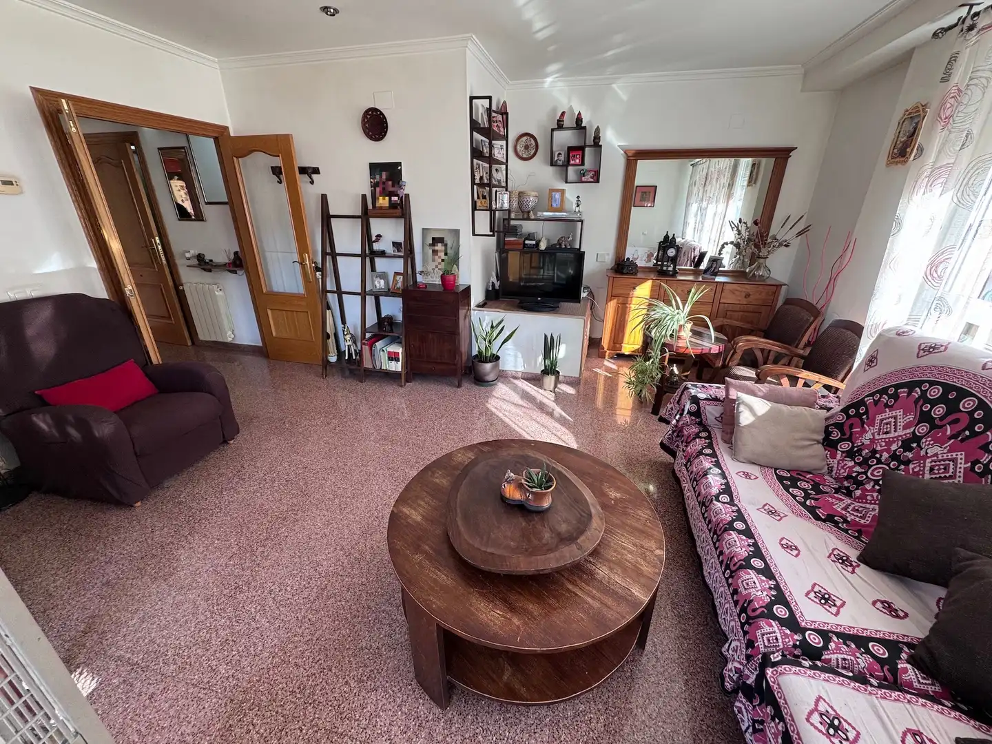 Wohnzimmer von Einfamilien-Reihenhaus zum Verkauf in Villena mit Heizung, Terrasse und Abstellraum