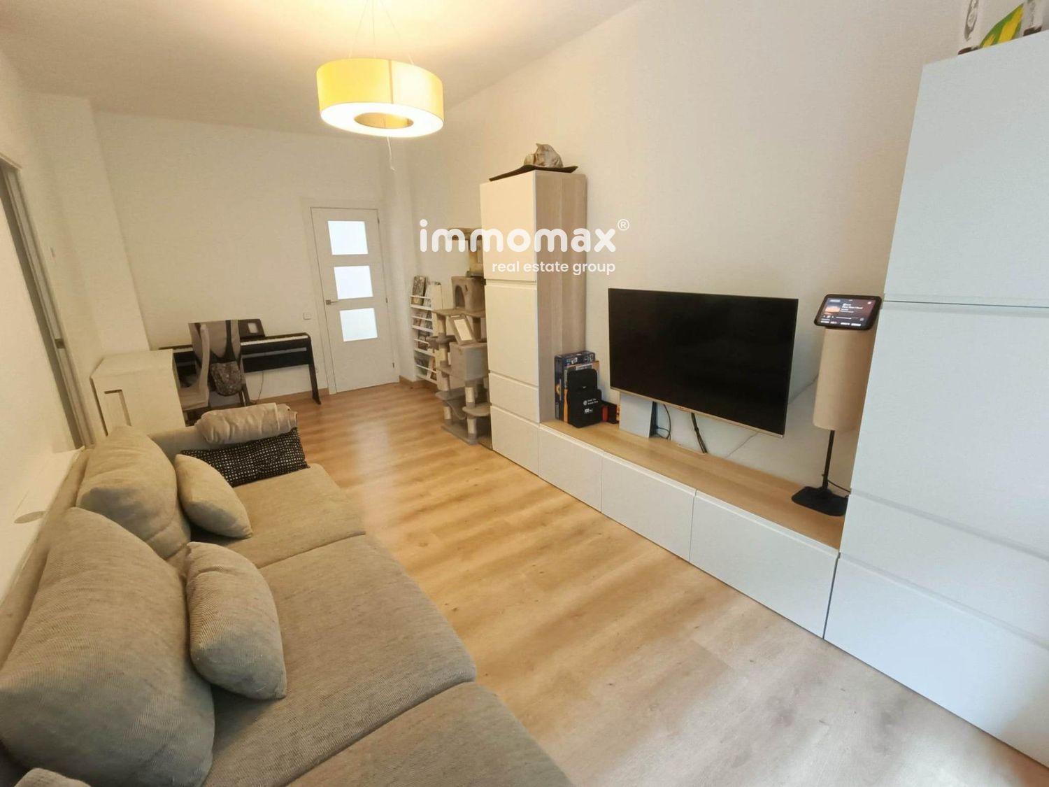 Living room of Flat for sale in Sant Boi de Llobregat  with Air Conditioner and Terrace