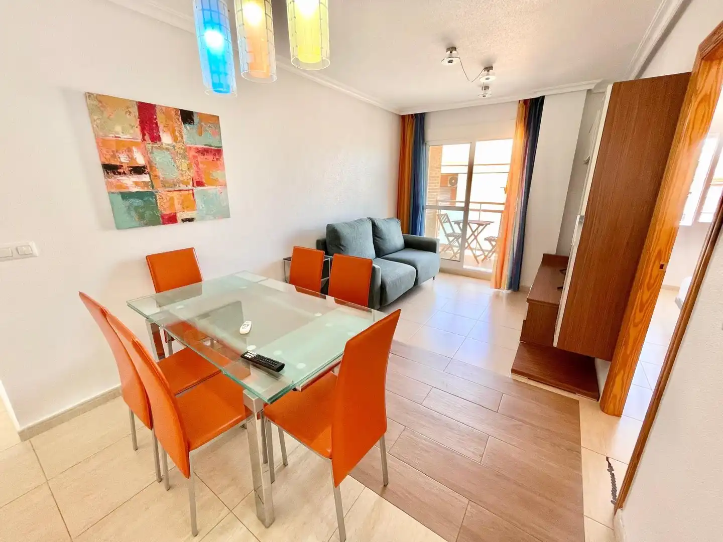 Menjador de Apartament de lloguer en Los Alcázares amb Aire condicionat, Traster i Moblat