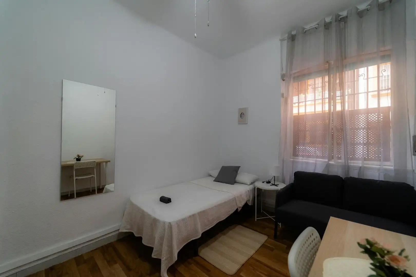 Habitación de Piso para compartir en Sevilla con Lavadora
