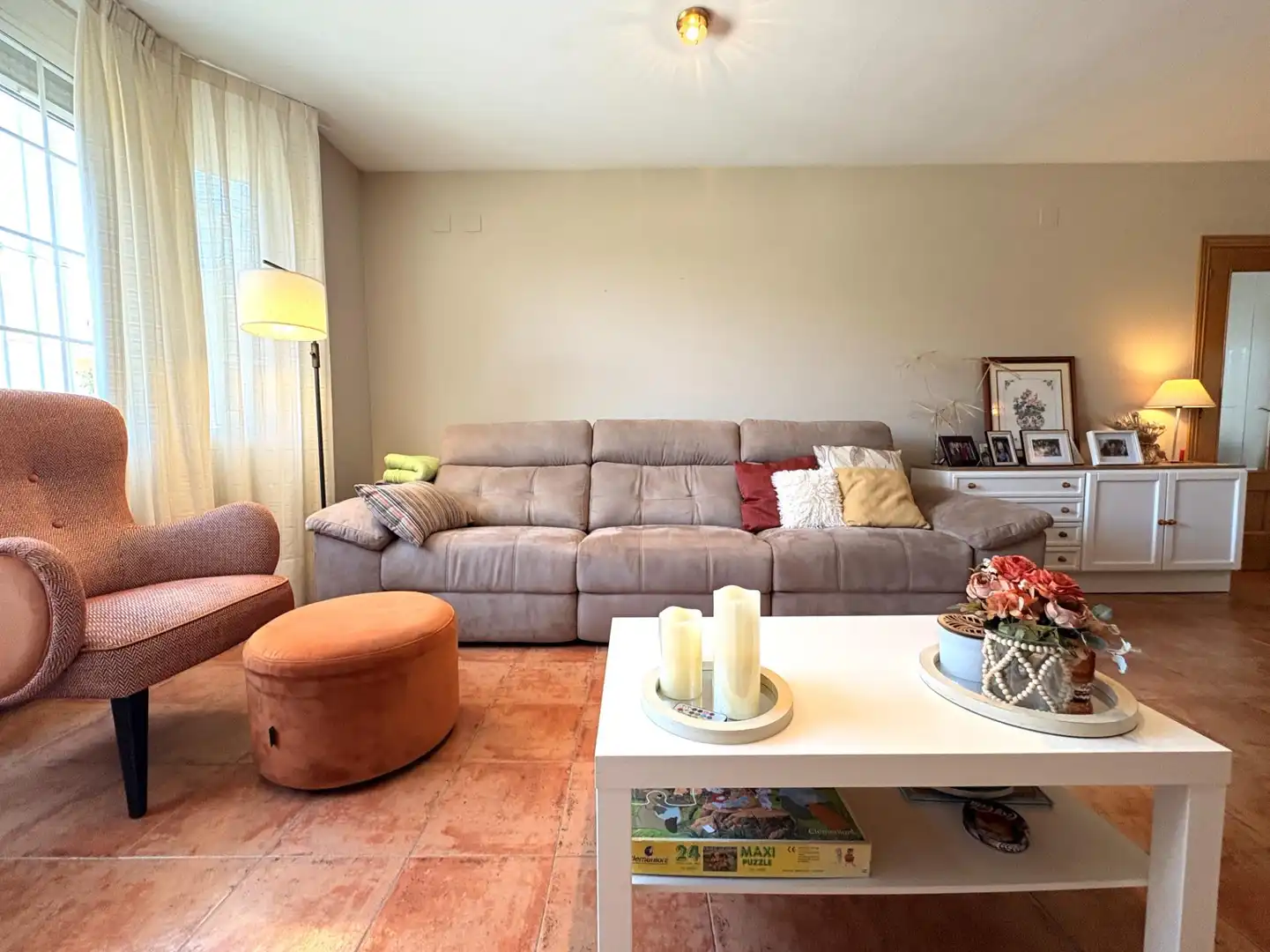 Sala d'estar de Casa o xalet en venda en L'Eliana amb Aire condicionat i Calefacció