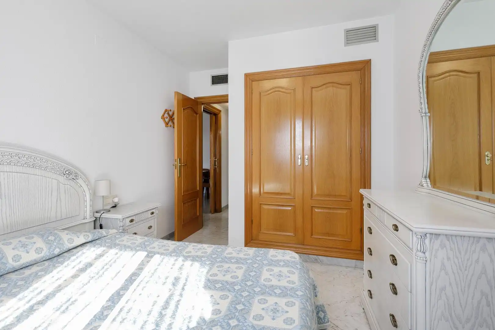 Habitación de Piso en venta en Granada con Aire acondicionado, Calefacción y Terraza