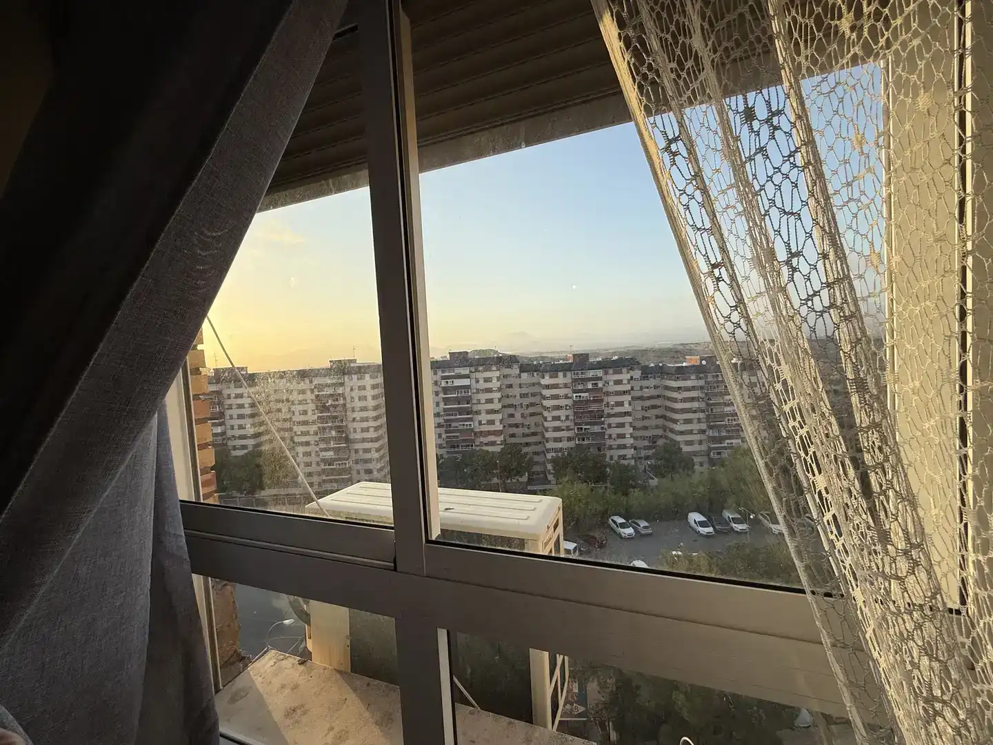Dormitori de Pis en venda en Alicante / Alacant amb Aire condicionat i Balcó