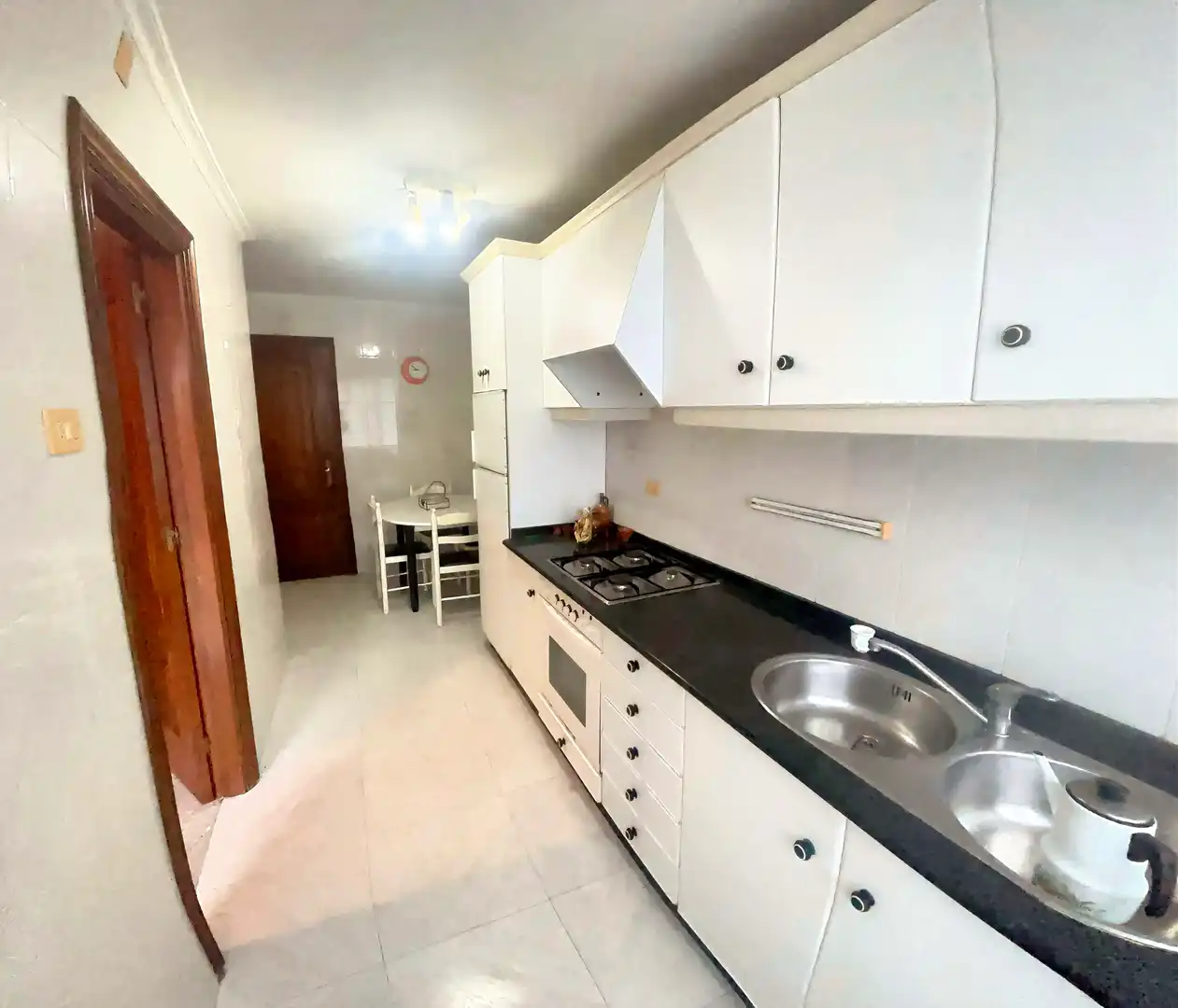 Küche von Haus oder Chalet zum Verkauf in Viveiro mit Heizung, Privatgarten und Abstellraum