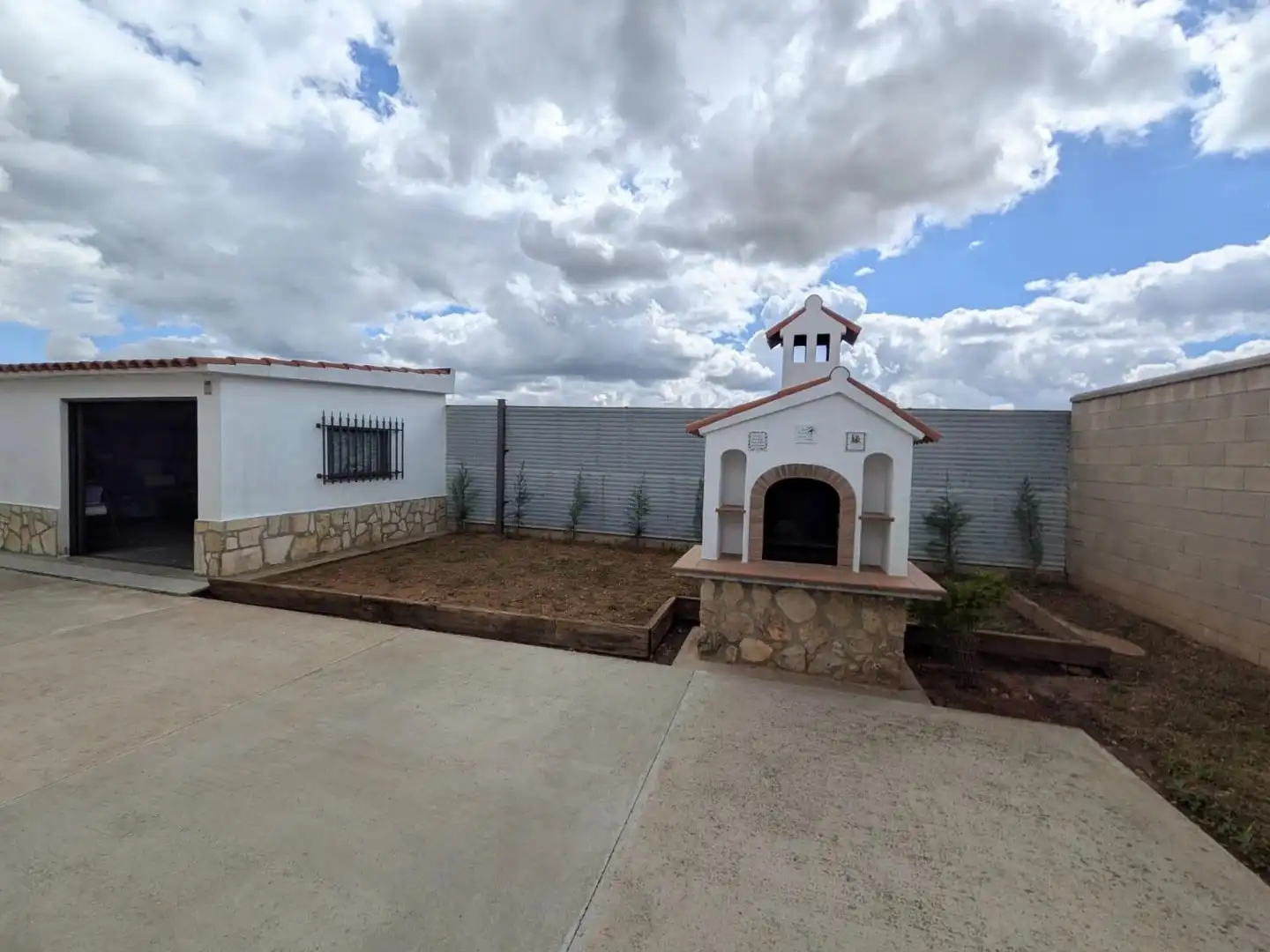 Vista exterior de Casa o xalet en venda en Pezuela de las Torres amb Calefacció, Jardí privat i Traster