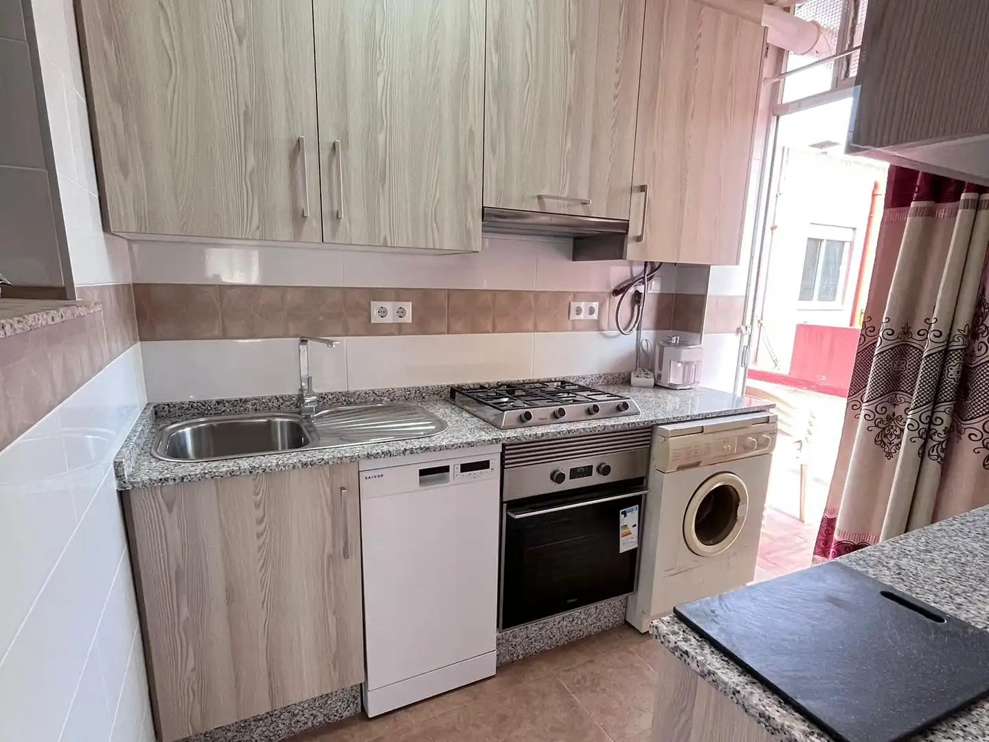 Cocina de Piso en venta en Cartagena con Calefacción, Terraza y Trastero