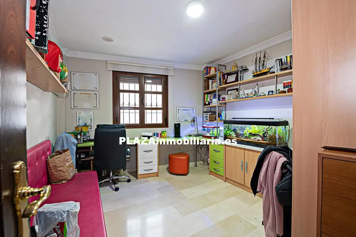 Casa o chalet en venta en Lucena con Aire acondicionado, Trastero y Piscina
