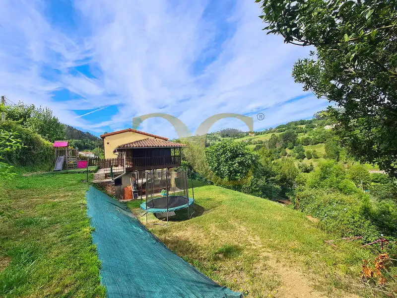 Jardín de Casa o chalet en venta en Gijón  con Calefacción, Jardín privado y Balcón