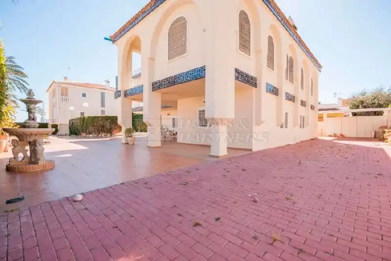 Exterior view of Houses for sale in Orihuela  with Air Conditioner, Private garden and Terrace
