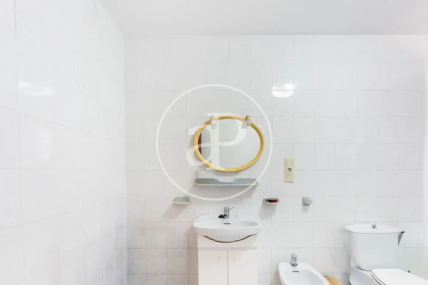 Bathroom of Houses for sale in Chiva  with Air Conditioner, Heating and Private garden