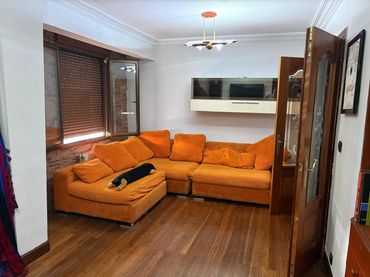 Piso con balcón en venta en Juan XXIII Kalea 8