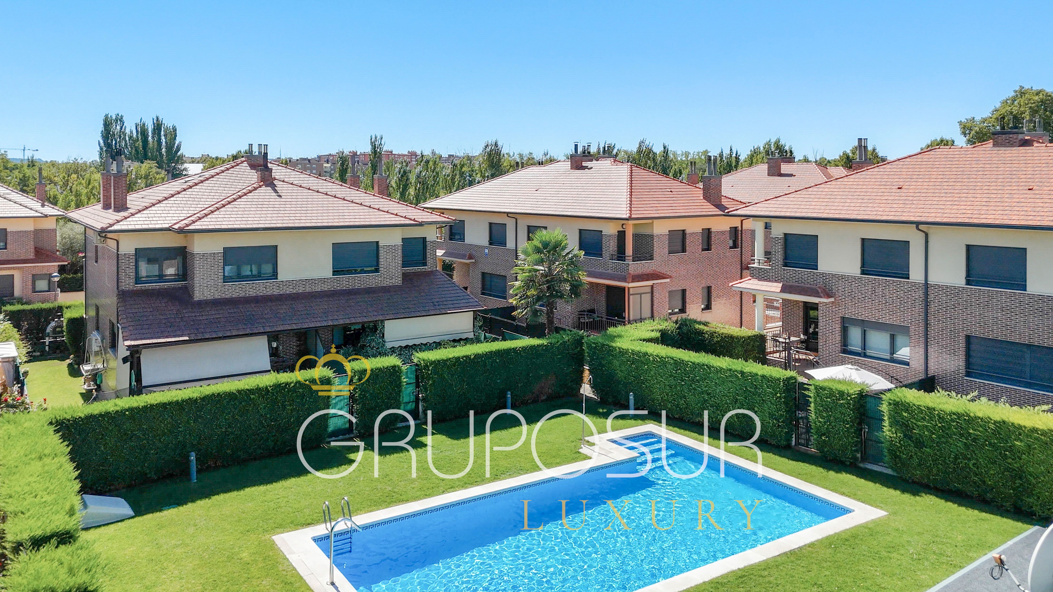 Garden of Single-family semi-detached for sale in Valladolid Capital  with Air Conditioner, Heating and Private garden