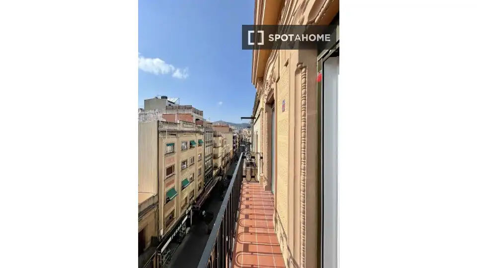 Außenansicht von Wohnung zur untervermieten in L'Hospitalet de Llobregat mit Klimaanlage, Heizung und Terrasse