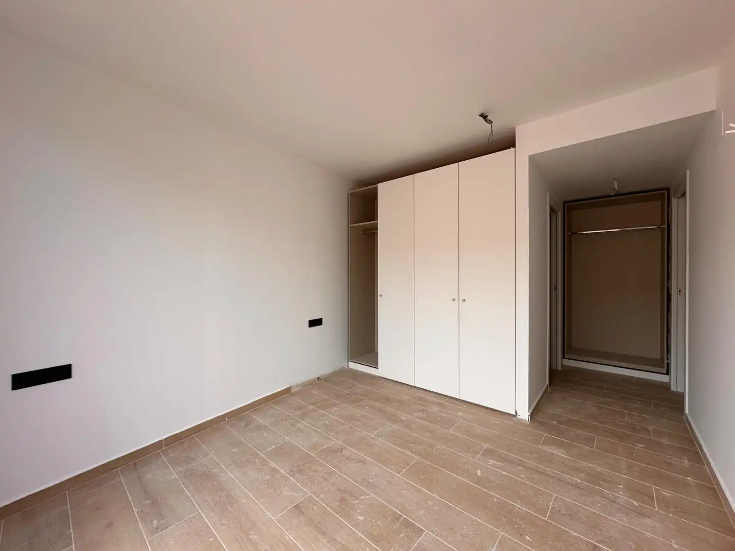 Schlafzimmer von Dachboden zum Verkauf in Calonge i Sant Antoni mit Klimaanlage, Heizung und Privatgarten