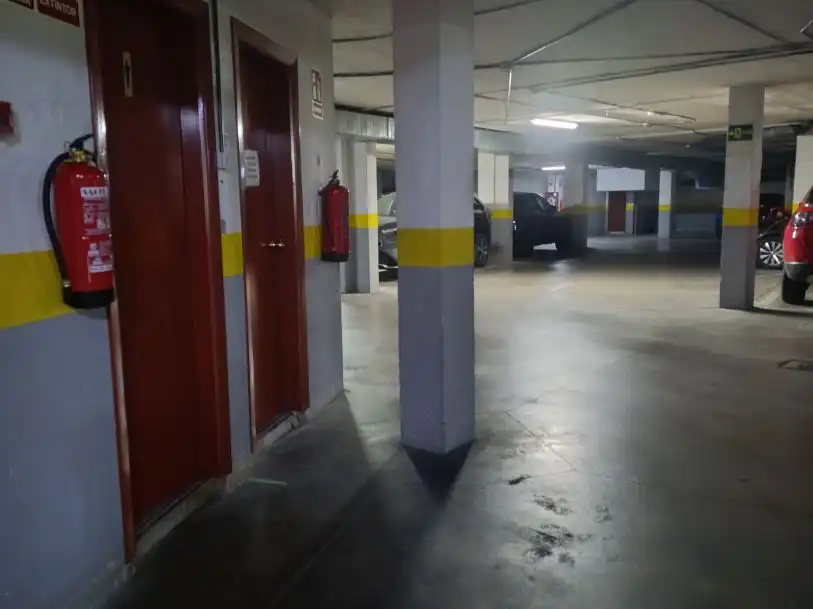 Parking of Garage for rent in Madrid  with Alarm